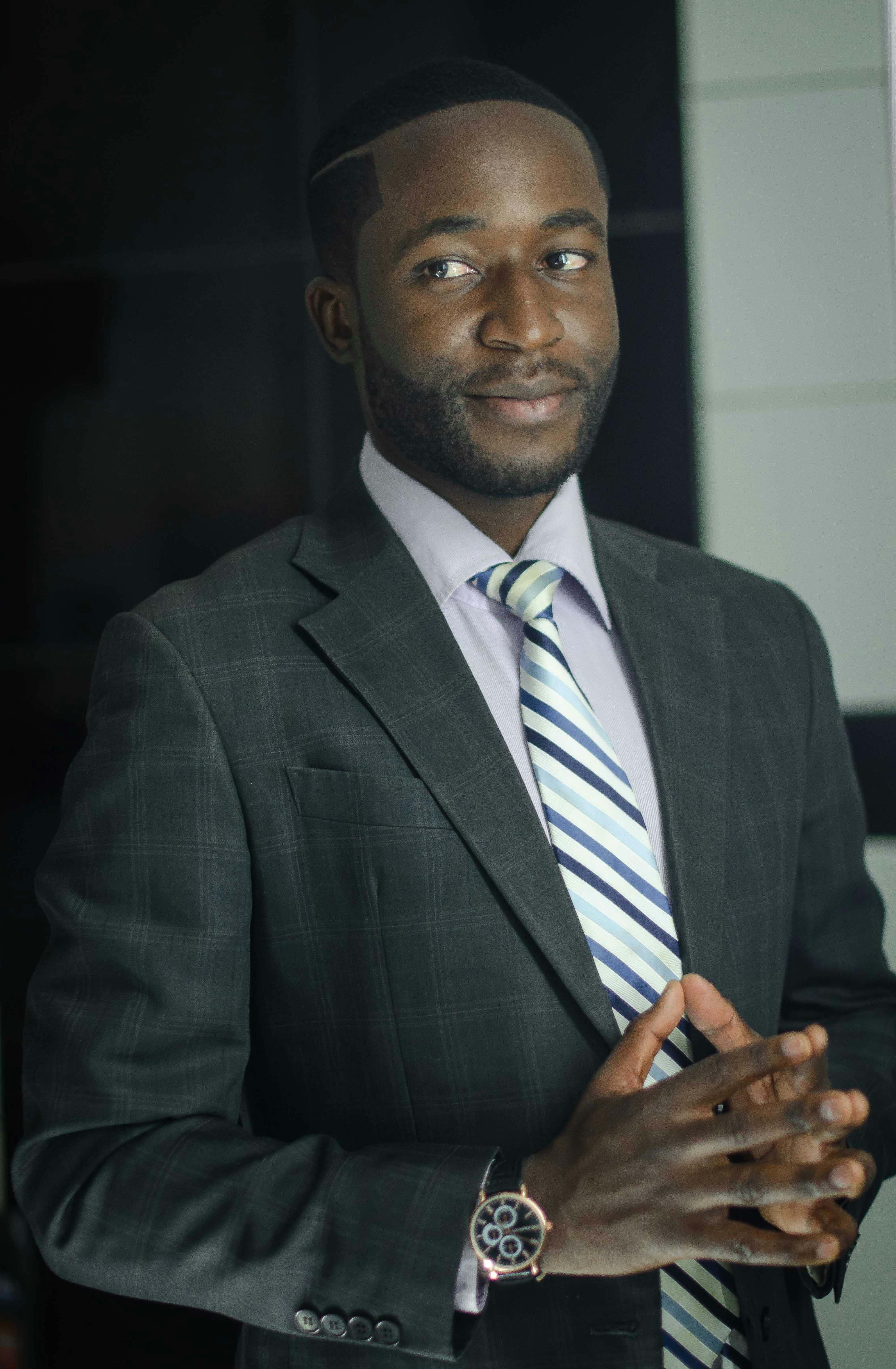 Elegant spring formal attire 18